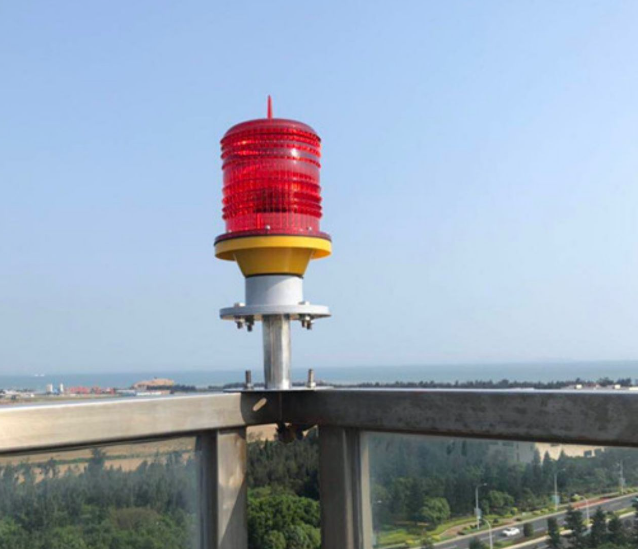 太阳能航空警示灯,飞行器“保安”