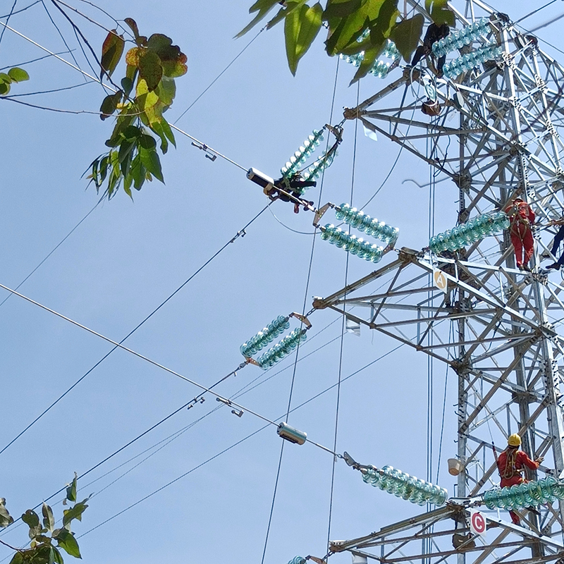 2023.07.24 输电线路分布式故障定位装置 安装案例
