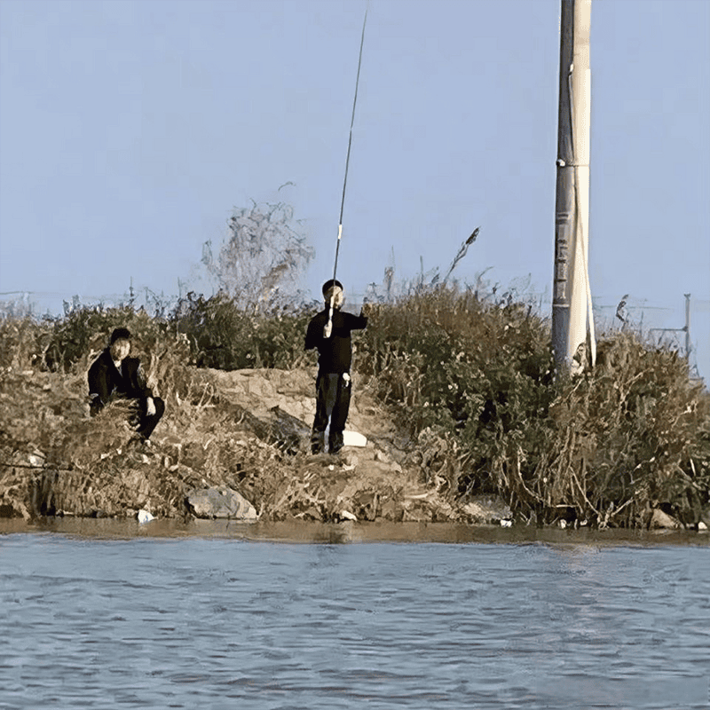 涉电鱼塘防触电智能声光警示监视装置