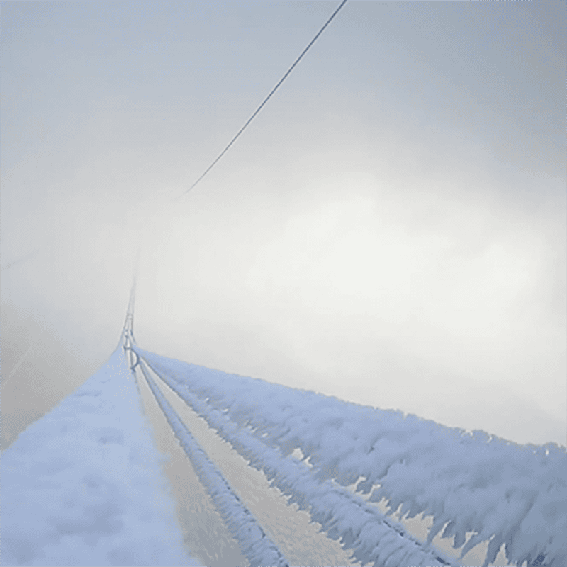 “冰”與“電”的較量:揭秘輸電線路觀冰精靈的超能力