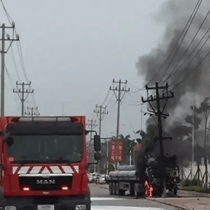 防外破电子化智能警示牌 减少触电事故发生