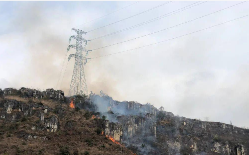 输电线路防山火监控装置预警系统,让电网“不上火”