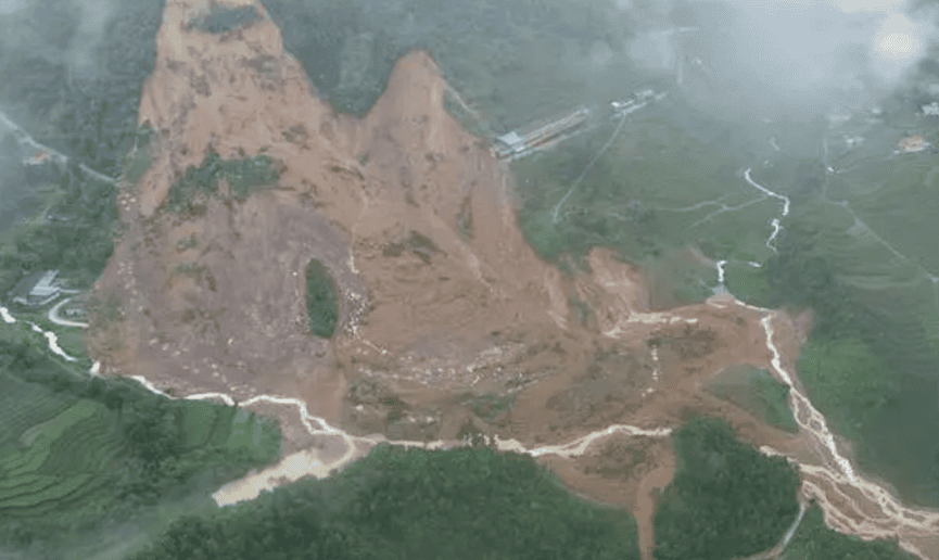 北斗沉降监测装置，输电线路北斗地质灾害在线监测有一手